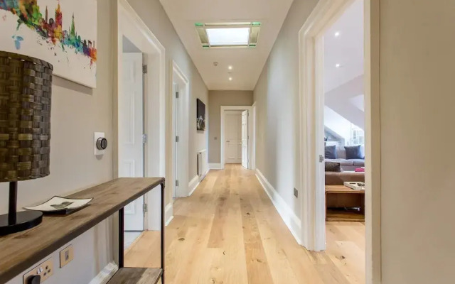 Heart of the City Luxury 3 Bedroom Apartment