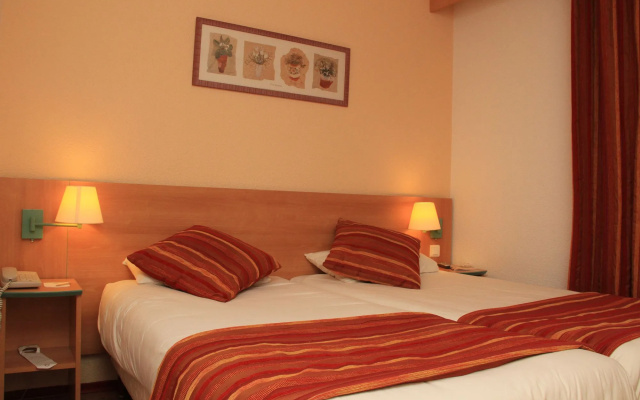 Logis Hotel Uzes Pont du Gard