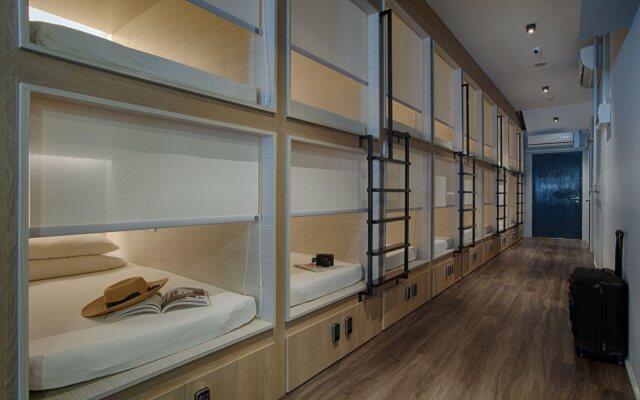 Galaxy Pods Capsule Hotel Boat Quay