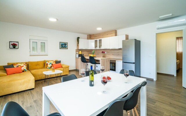 Amazing Apartment in Zaton Veliki With Wifi and 3 Bedrooms