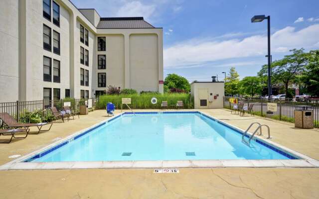 Hampton Inn Detroit/Northville
