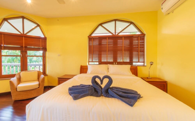 4 BR Pool Villa in Great Location - CV4