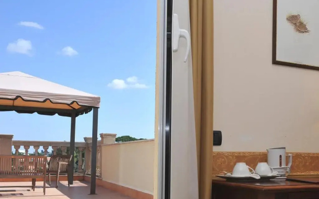 Aurelius Art Gallery Hotel