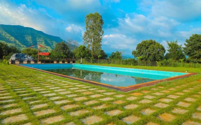 The Redstone Resort