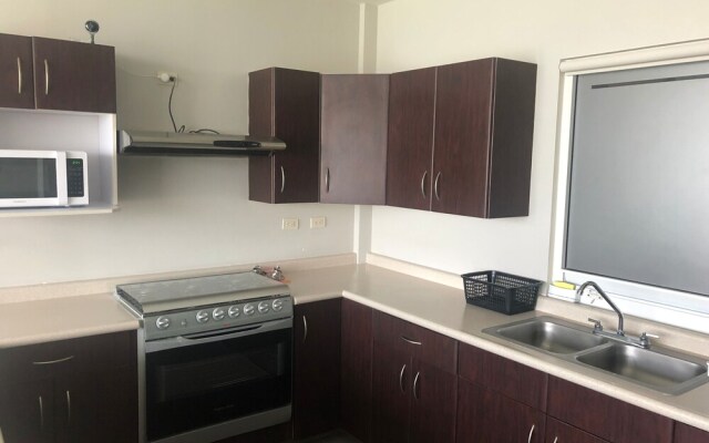 Departamento En Monterrey Cumbres (poniente)