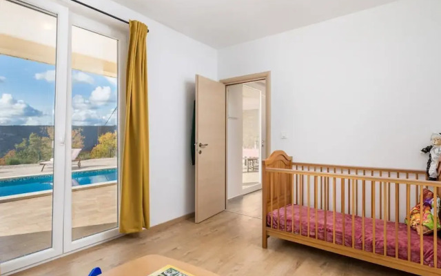 Wonderful Labin Villa With Private Pool and Sea Views