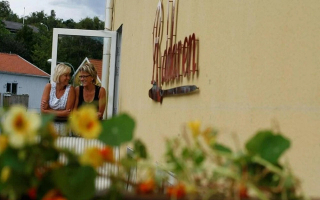 Roddaren Vandrarhem - Hostel
