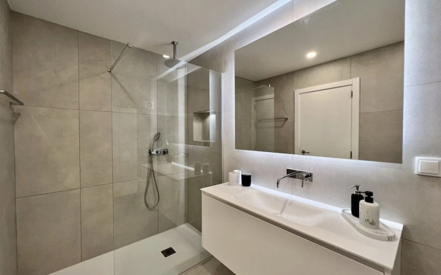 Quarteira Stylish With Pool by Homing
