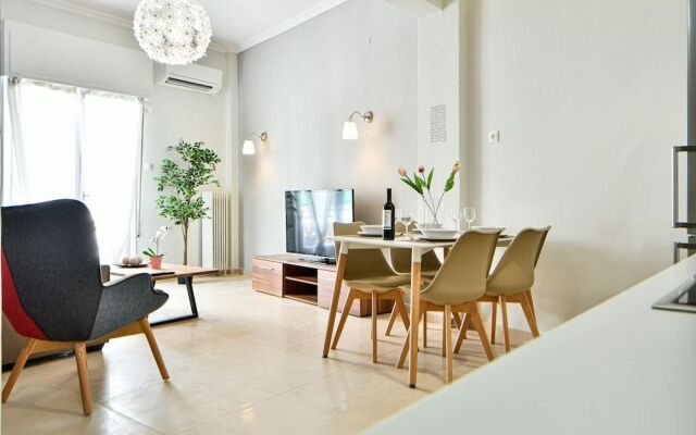 Renovated flat in Athens perfect location