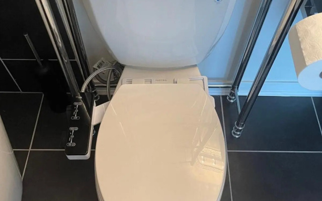 2BR Gastown Downtown Vancouver close to everything