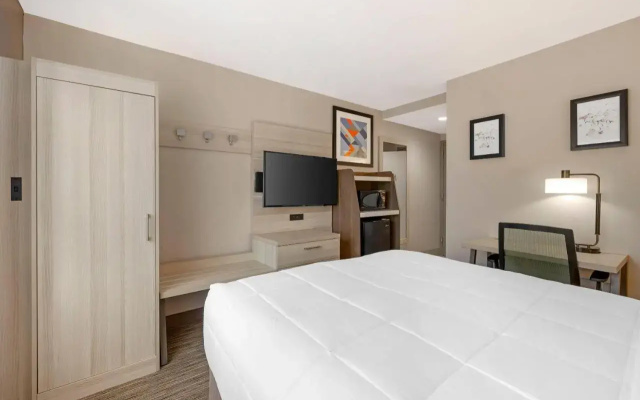 Country Inn & Suites by Radisson, Staten Island