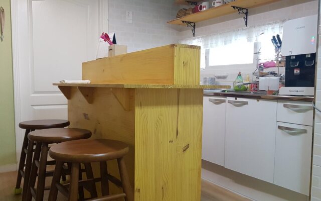 Gera Ladies Guesthouse