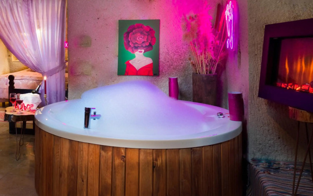 Cappadocia Splendid Cave Hotel