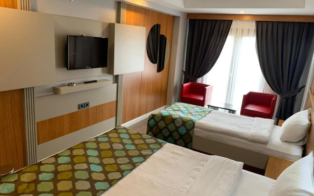 May Park Hotel