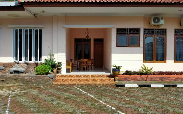 Grand Mutiara Hotel Puncak — 3-star hotel in Megamendung