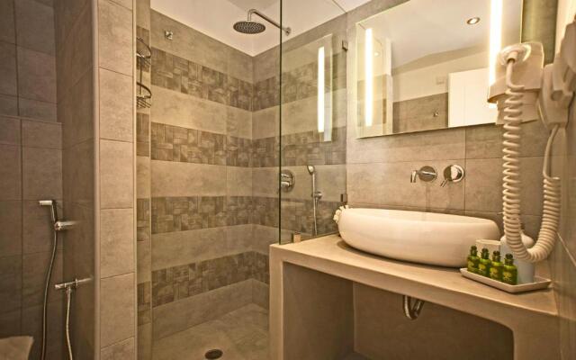 Aelia Apartments