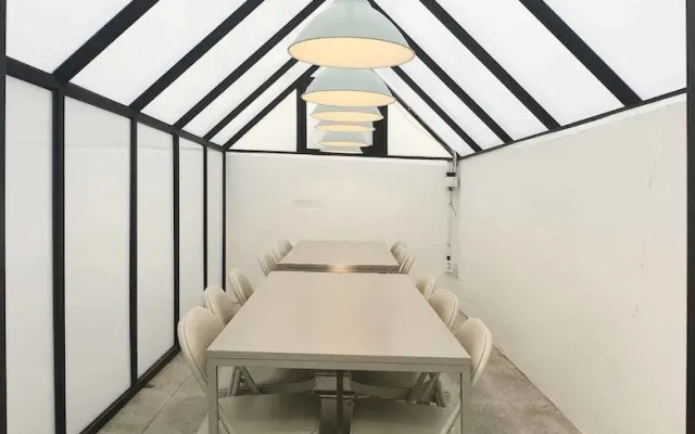 Seoul Cube Itaewon - Hostel
