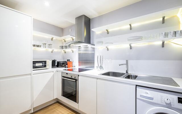 Bridgwalk Apartment by Flexystays