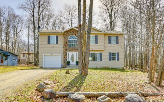 Pet-friendly Pocono Vacation Rental w/ Lake Access