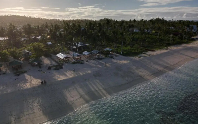 3B Beach Resort Alegria