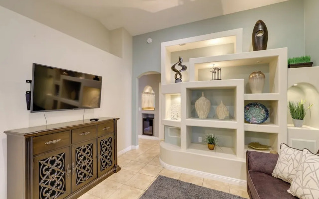 Golf & Hike: Family Home w/ Patio in Glendale