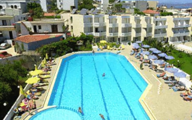 Manias Hotel Apartments