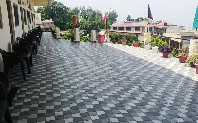 Tribhuvan Ranikhet by Goroomgo