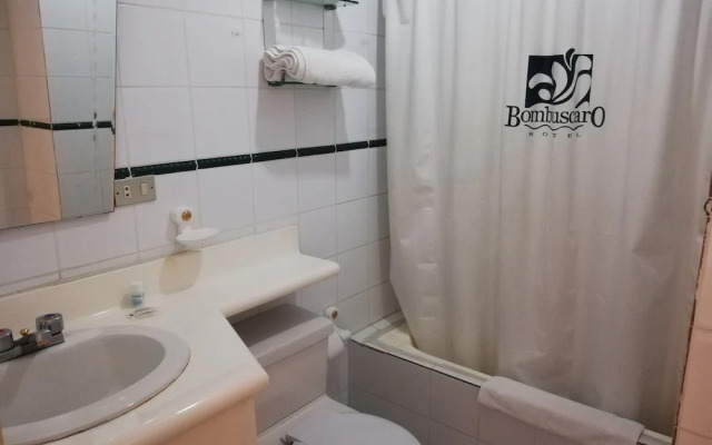 Hotel Bombuscaro