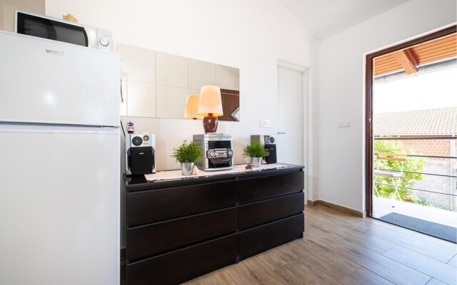 Nice Apartment in Maslenica With 2 Bedrooms and Wifi