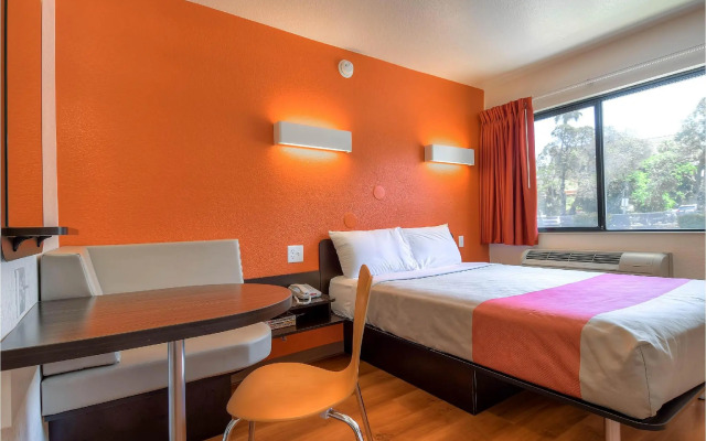 Motel 6 San Diego, CA - Hotel Circle - Mission Valley