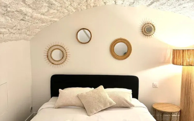 Apartment Saint Germain des Pres Bon Marche by Studio Prestige