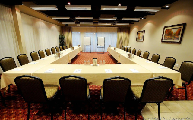Hôtel & Suites Le Dauphin Drummondville