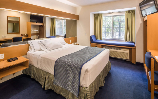 Microtel Inn & Suites by Wyndham Culiacan