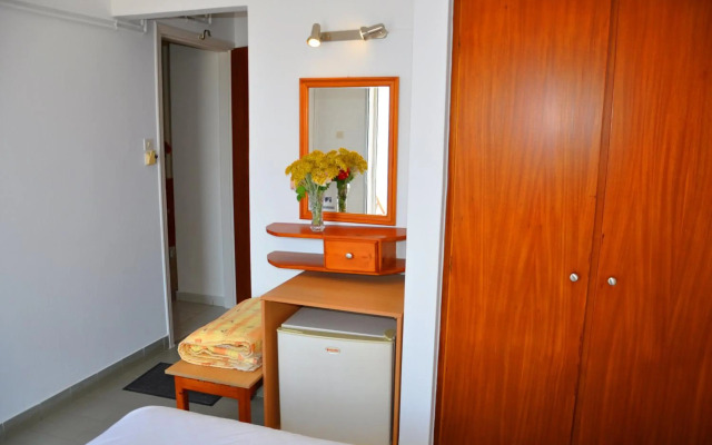 Nora Hotel