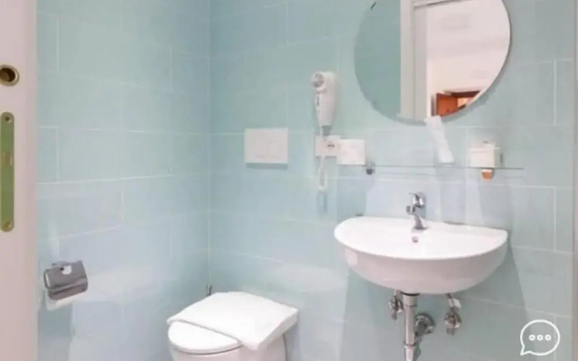 Marian Guest House Hostel