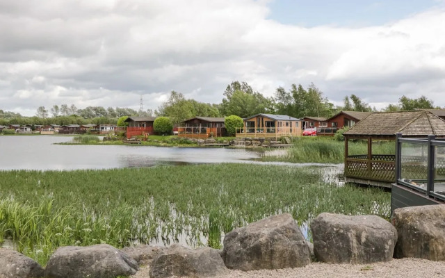 Loluke Lodge on The Lake