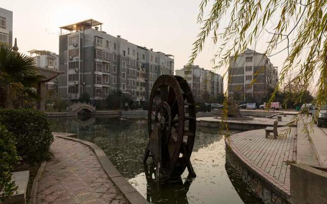 Henan Kaifeng·Gulou Square· Locals Apartment 00138460