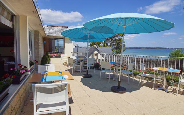 Logis Hotel Belle Vue