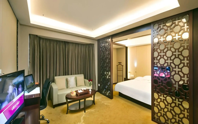 Quanzhou Overseas Chinese Hotel