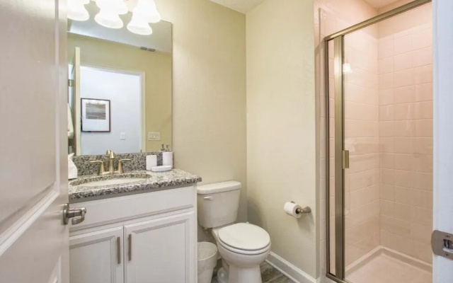 Storey Lake-5 Bedroom Townhome w/Spashpool-1622ST