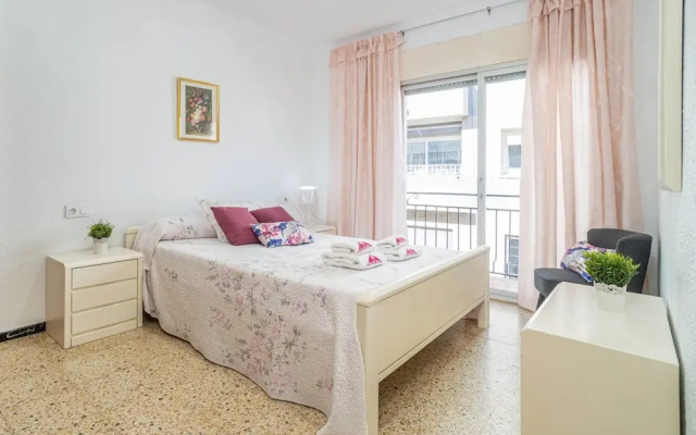 Apartment in Roses Near Sandy Beach