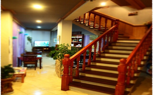 Elmar Guesthouse - Hostel