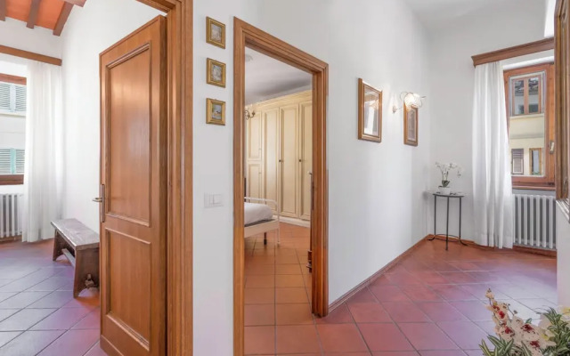Chiara Apartment In Porta San Frediano