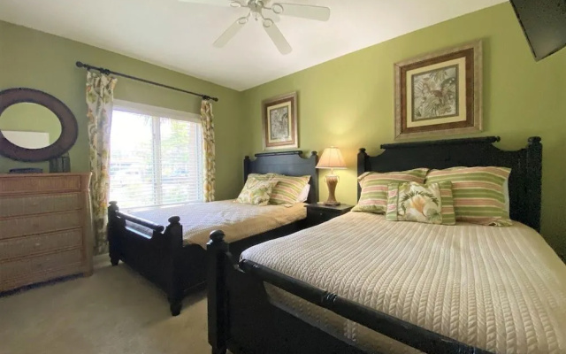 Beautiful Furnishings! Great Location!