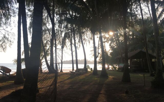 Koh Kood Neverland Beach Resort