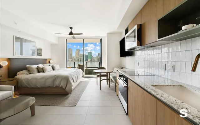 Miami Luxury Studio With City View