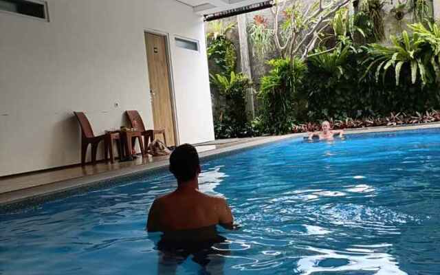 Rion Hostel Bogor
