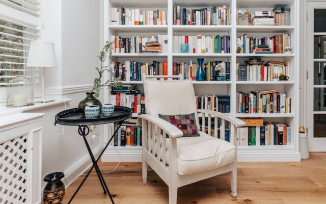 Lavender House - Peaceful Countryside Setting