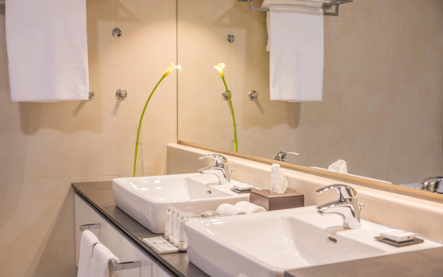 Bosmal Arjaan by Rotana