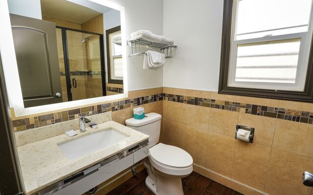 Holiday Lodge Motel Antioch